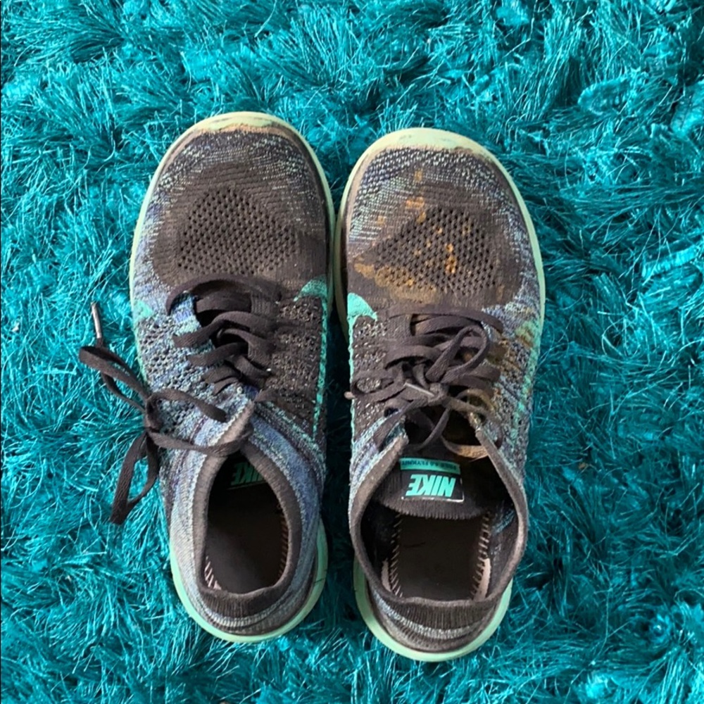 Nike Free  run 4.0 flyknit womans 8